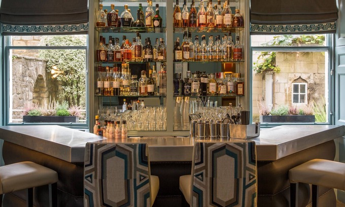 Upper Town Hotel | The Queensberry Hotel