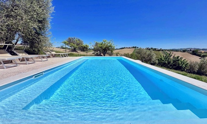 Bettolelle Apartamento | La Quercia en casale storico con piscina en Senigallia
