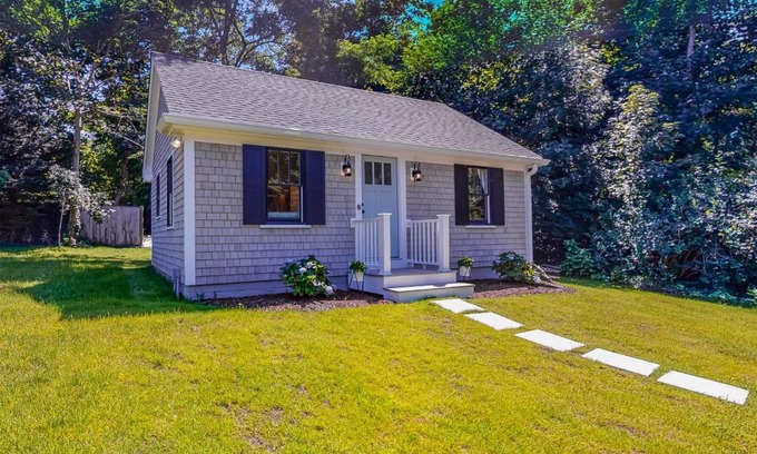 Orleans Casa | The Quintessential Cape Cottage
