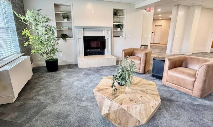 North Central Omaha Apartamento | The Ralston Summary: