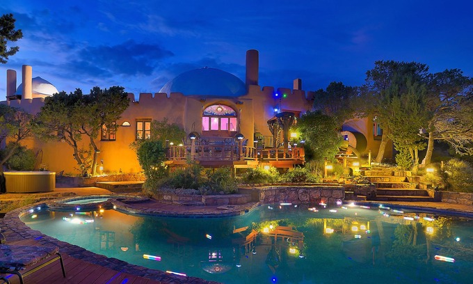 Santa Fe Casa | The Rass Mandal Residence: A Unique Oasis for Families, Reunions & Getaways