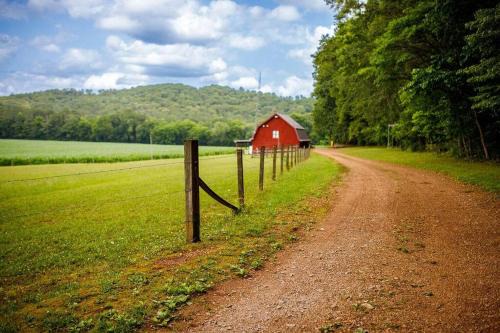 Cave Spring Casa | The Red Barn