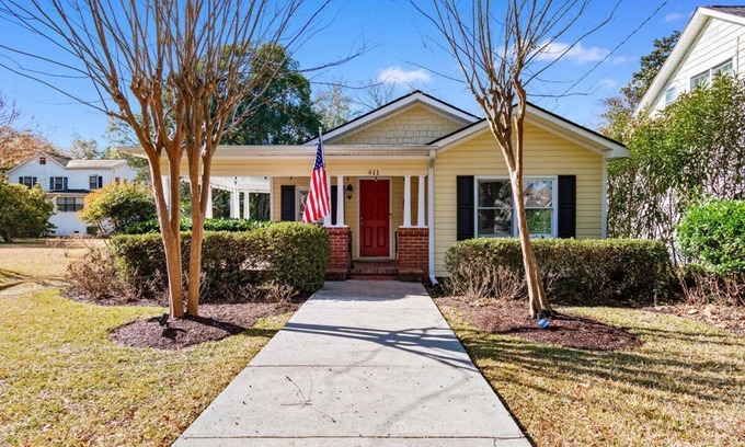 Georgetown Casa | The Red Door House in Historic Georgetown