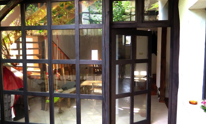 Veliko Tarnovo Casa | The Red Konak - ¡Una casa de 200 años te da la bienvenida!