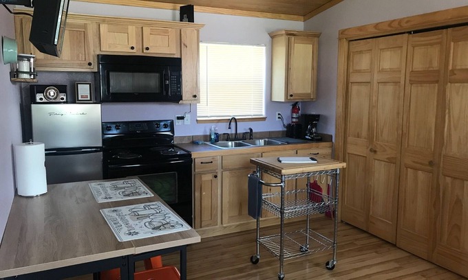 Coram Apartamento | The Red Station by Glacier - Apartment #1 with AC and laundry