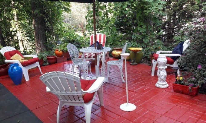 Lawrenceville Casa | El Apartamento Red Terrace.