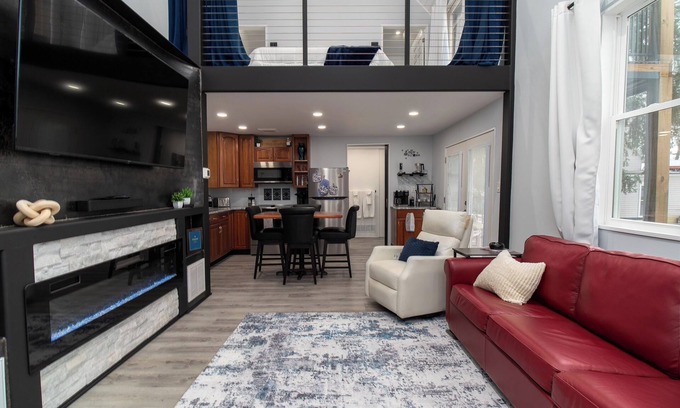 Celoron Casa | The Refined Retreat