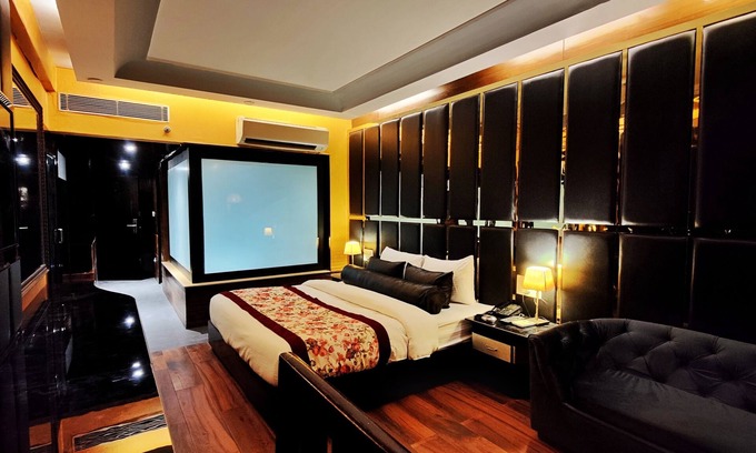 Sector 34 Hotel | The Regent Chandigarh