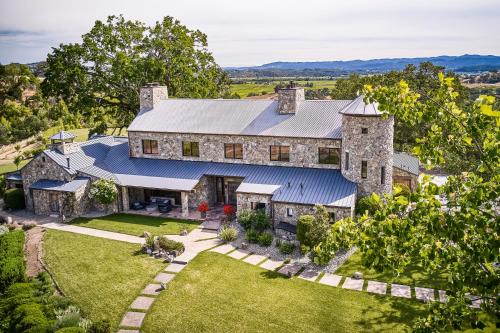 Geyserville Villa | The Residence at Skipstone