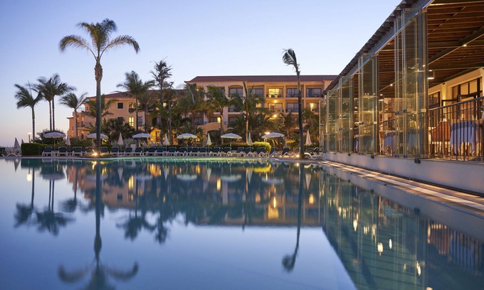 Sao Martinho Hotel | The Residence at Vila Porto Mare