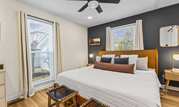 Rock Hill Casa | The Restful Retreat | 1Bed/1Bth Home | King Bed | Luxury Bath