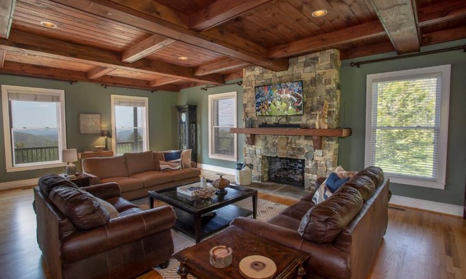 Banner Elk Casa | The Retreat at Mountain Meadows