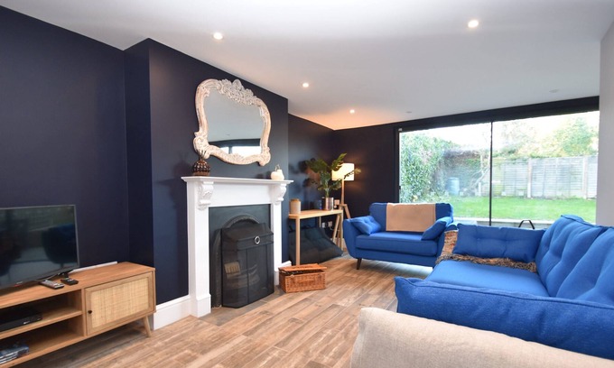 Icklesham Cabaña | The Retreat, family friendly cottage sleeping 6 in the pretty town of Winchelsea