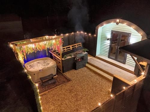 Robertsbridge Otro | The Retreat @The Outside Inn