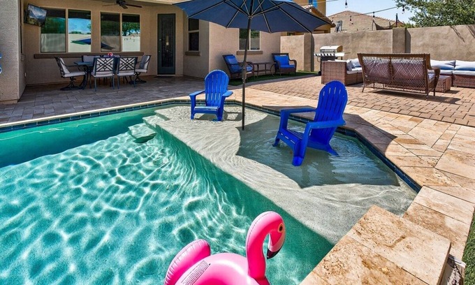 South Mountain Casa | Relax and Enjoy at The Revel House in Phoenix!