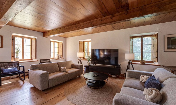 Saint Ferreol les Neiges Cabaña | The Ricard House - 4 bedrooms for 12 people