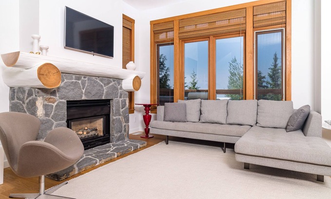 Nordic Estates Chalet De Esquí | THE RIDGE 21 | 3 Bed/3 Bath Luxury Townhouse |Ski-In/Out |Hot Tub | Parking Incl