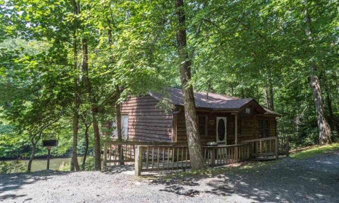 Springmaid Mountain Cabaña | The Ridge Cabin - Sleeps 4