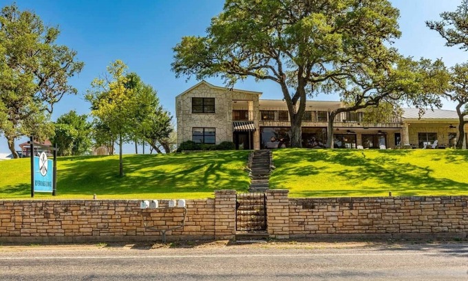 Ingram Casa | The River Oaks Lodge Main House, 7 Bedrooms, 7.5 Bathrooms!