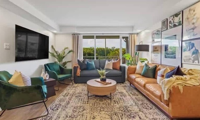 Drumheller Casa | The Riverside, Arcade & Playground