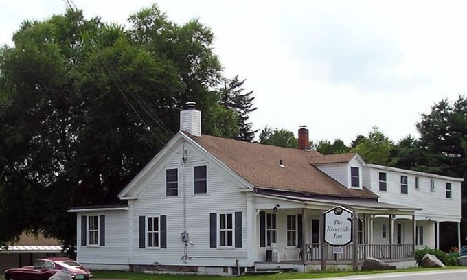Stowe Area Hotel | The Riverside Inn