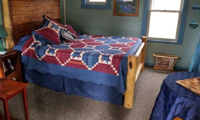 New Meadows Cabina | "The Riverview" - Cabin 5