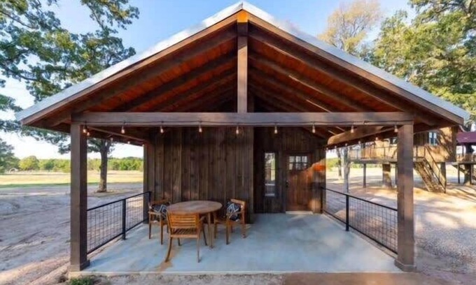 Elm Mott Chalet De Esquí | The Roadrunner Cabin 15MIN to Magnolia & Baylor
