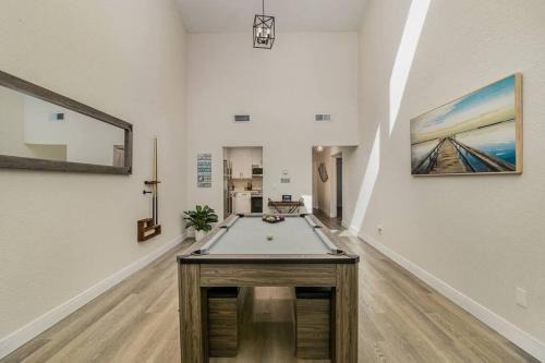 Rockledge Apartamento | The Rockledge Billiard House