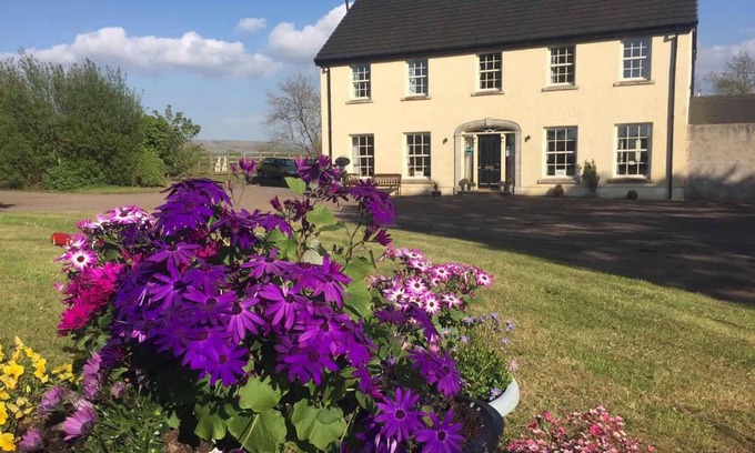 Crumlin Cama Y Desayuno | The Rocks Bed & Breakfast
