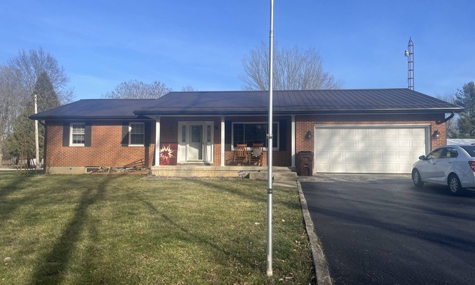 Cynthiana Casa | The Rocky Fork lake house
