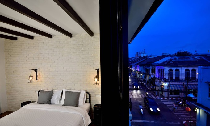 Old Phuket Town Casa | The Rommanee Classic Guesthouse