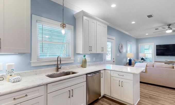Fort Morgan Cabaña | The Rookery Iii 6027 3 Bedroom Cottage by Redawning