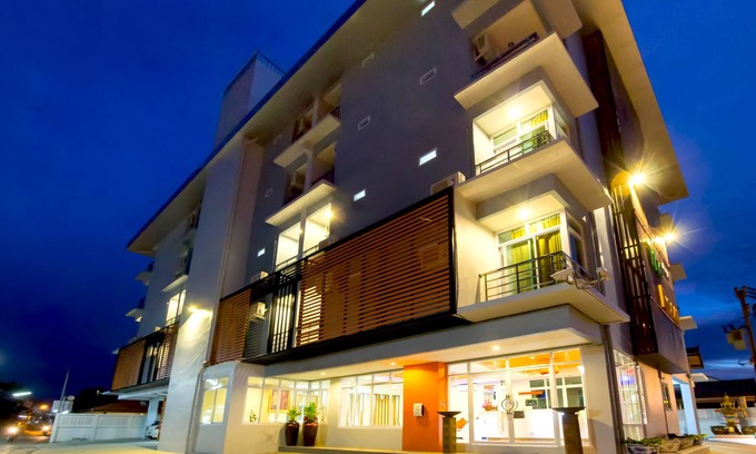 Nong Khon Kwang Hotel | The Room