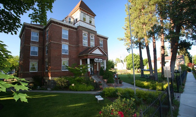 Coeur d'Alene Cama Y Desayuno | The Roosevelt Inn & Spa