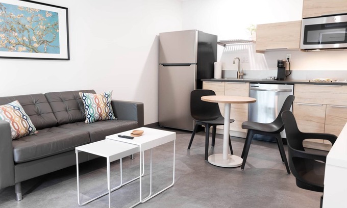 Norfolk Apartamento | The Rosalie Suite 2, Steps from Norfolk's Hospitals