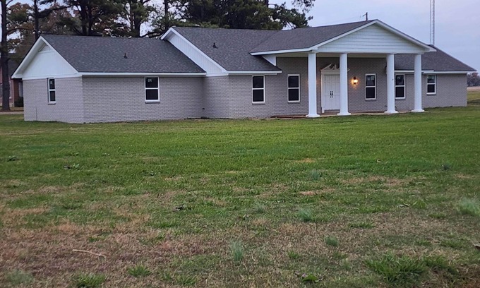 Birdeye Casa | The Rose Community Critter Co. Clubhouse! 4 bedrooms w/12 beds, and 2 full baths