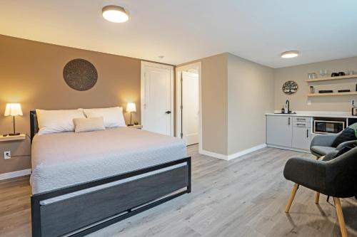 Kelowna Central Business District Apartamento | The Rosemead Suite
