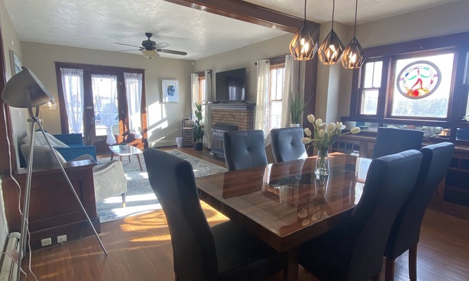 Alamosa Casa | The Ross-Downtown Alamosa *Hot Springs Admission Included* STR#2939