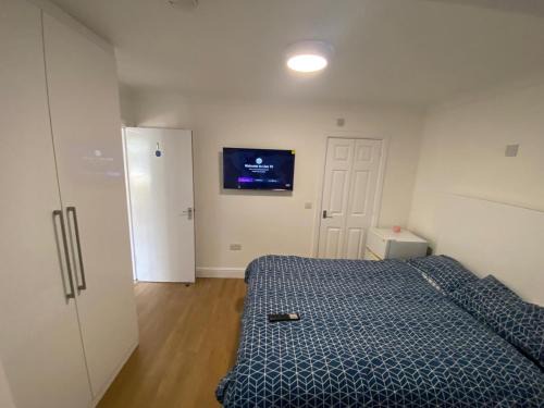 Yeading Casa | THE ROYAL BOUTIQUE HEATHROW LODGE by LONDON SLEEP 10