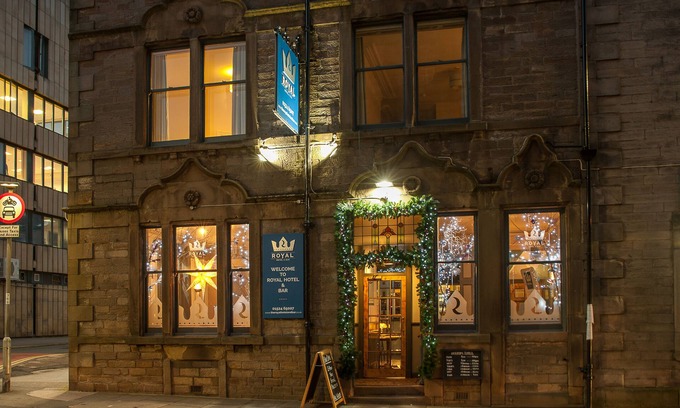 Lancaster Hotel | The Royal Hotel and Bar
