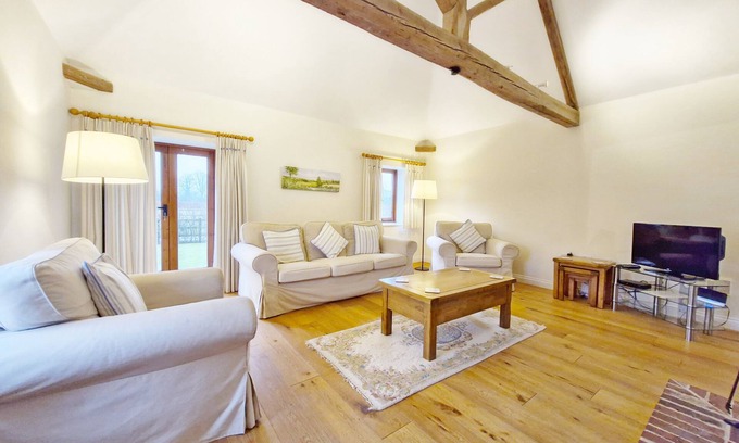 East Lavant Cabaña | Granero convertido establece en el hermoso campo de West Sussex.