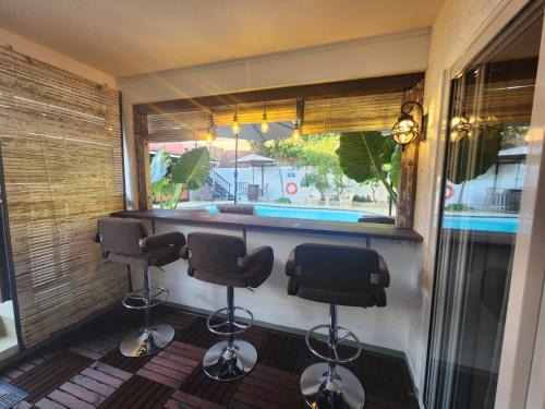 Pointe aux Canonniers Cama Y Desayuno | The Rustic Vintage Suite