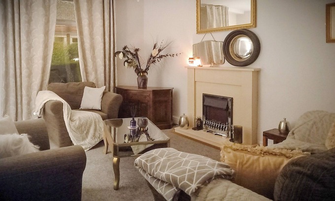 West Boldon Cabaña | The Saddlers Cottage