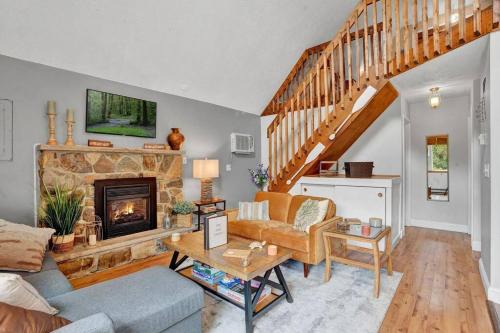 Long Pond Chalet De Esquí | The Sage Chalet in Emerald Lakes, Poconos!
