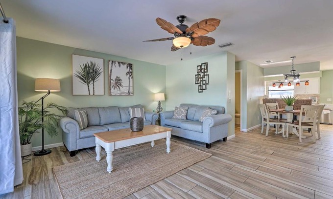 Holiday Beach Casa | The Sage PCB Family Getaway - Walk to Beach!