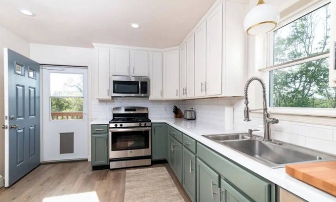 Ocean Bluff-Brant Rock Casa | The Salt Marsh at Sunrise Beach