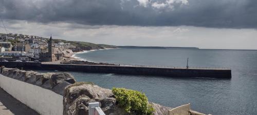 Porthleven Casa | The Samphire Cottage