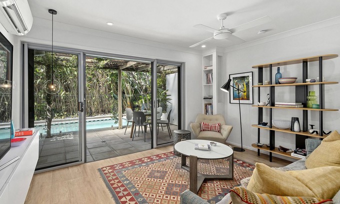 New Farm Apartamento | The Sanctuary! 1Bed, 1Bath, 1Car, POOL~Teneriffe