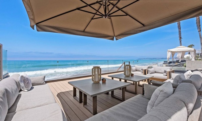 Capistrano Beach Casa | The Sandbox - Vintage Beachfront Bungalow on private beach with air conditioning