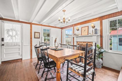 Historic District Casa | The Sandpiper - Just Steps to Downtown Beaufort and Beaufort River